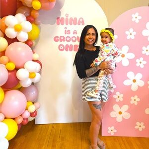 Meet your Posher, Leanna